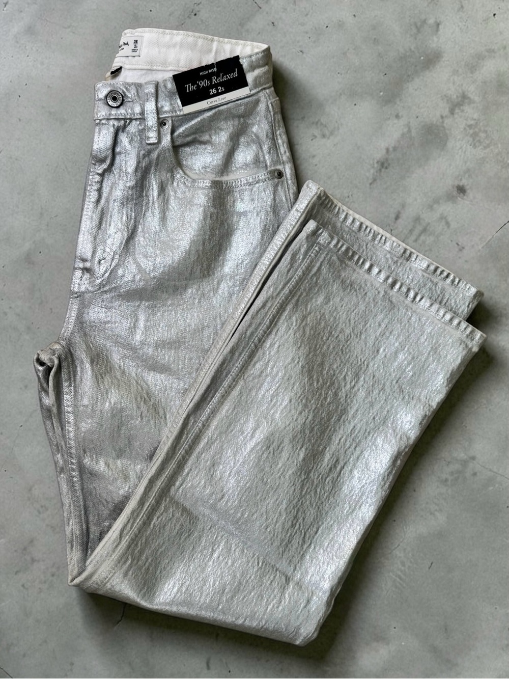 Abercrombie & Fitch Curve Love '90s Relaxed High Rise Metallic Silver Jeans 26